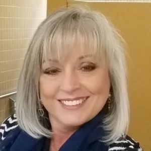 Meet your Posher, Deborah